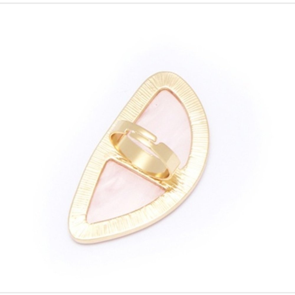 Adjustable Oval Exaggerated Acrylic Resin Geometric Rose-Gold Ring - Picture 6 of 8
